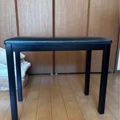 ピアノ用椅子の画像