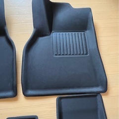 テスラ　フロアマットの画像