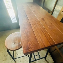 カウンターテーブル&イス2脚セットの画像