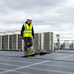 【業務委託】日給1.3万円〜2.6万円☀️太陽光パネル・蓄電池の設置作業スタッフ募集の画像