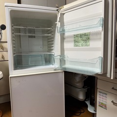 ノンフロン冷凍冷蔵庫 UR-FG110J (中古品）の画像