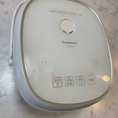 Panasonic 炊飯器　(SR-KT068)