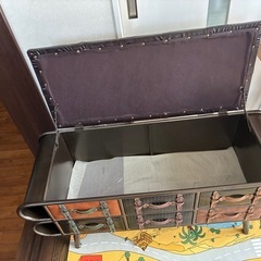 収納ソファの画像