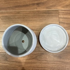 植木鉢の画像