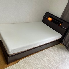 ベッドの画像
