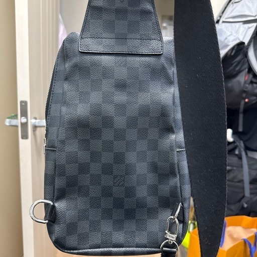 LOUIS VUITTON ルイ ヴィトン ダミエグラフィット アヴェニュー スリングバッグ トラベルステッカー ボディバッグ ショル