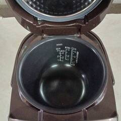 ZOJIRUSHI　IHジャー　炊飯器（5合）2021年製の画像