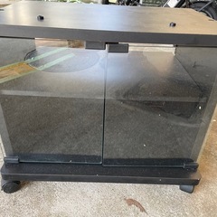 テレビ台の画像