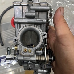 新品未使用　SR400 SR500 用 ケイヒンFCRキャブレター の画像