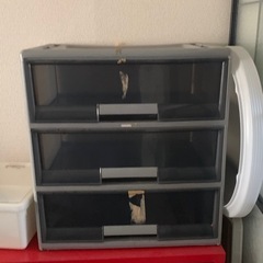 収納ケース ガラクタ家具緊急出品