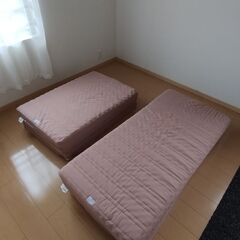 敷パッド (240 x 210 cm)の画像