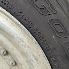 BFGoodrich KM3 31×10.5R15 4本 2022年製 バリ溝 ホイールセットの画像