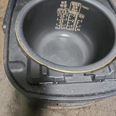 炊飯器　アイリスオーヤマの画像