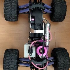 HPI サベージ. エンジン ラジコンの画像