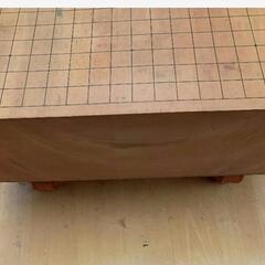 木製 囲碁盤　クチナシの足付き ヘソ付き　中古の画像