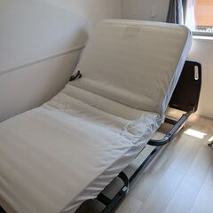 電動ベッドお売りします（金額が高いので本文をちゃんと読んで納得いただける方）の画像