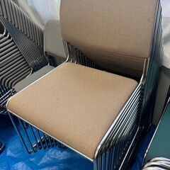 総在庫約70客 コクヨ ウチダ オカムラ アイチ スタッキングチェア 会議椅子 ミーティングチェア 簡易椅子 積み重ね可 直接引取限定の画像