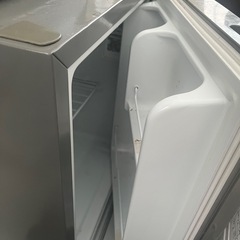 ハイセンス 1ドア小型冷蔵庫 HR-A42JWS 2020年の画像