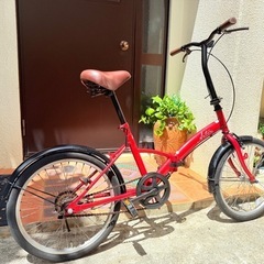 折り畳み自転車の画像
