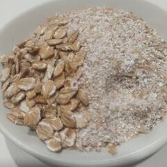 餌用穀物 粉末 ひよこ うずら ミルワームの画像