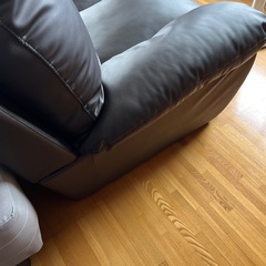三人掛けソファーの画像
