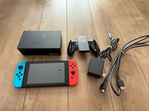 ⭐︎美品　初期型 Nintendo Switch＋おまけ Nintendo Switch 初期型箱なし付属品あり (タコハイ) 滝川の