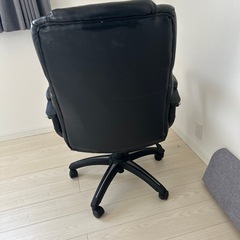 【決定しました】椅子の画像