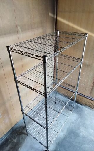 スチールラック　メタルシェルフ