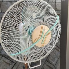 工場扇風機の画像