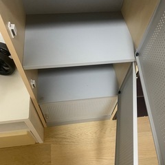扉付き3段ボックスの画像