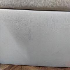 978 収納付き チェア ベージュ ※汚れ有りの画像