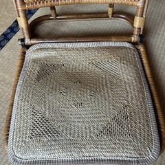 藤製品　座椅子　年代物の画像