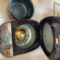 炊飯器の画像