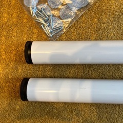 IKEA ADILS オディリス
脚2本（天板は付きません）の画像