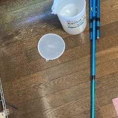 吸い込みバケツ、竿置きの画像