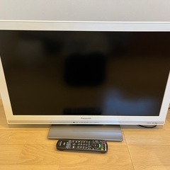 Panasonic 32型テレビの画像
