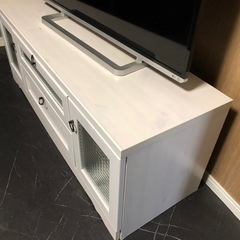 テレビ台の画像
