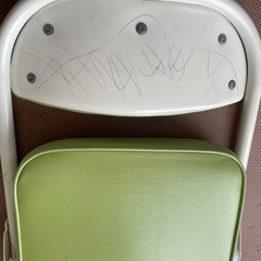 子供用折りたたみ椅子の画像