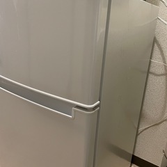 2ドア型冷蔵庫の画像