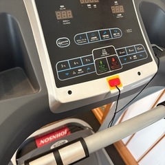 Tempo T82 ランニングマシーン　フィットネスの画像