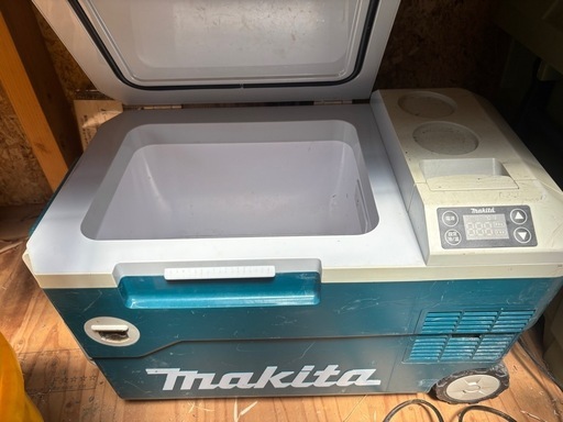 マキタ！冷温庫！保冷バック！！超人気！！キャンプ