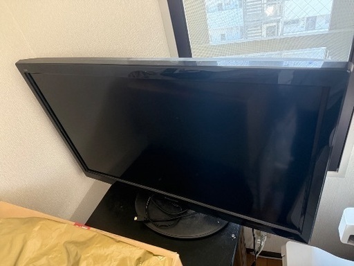 37型薄型液晶テレビ(B-CASカード、TVアンテナケーブル付き)@渋谷