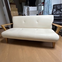 【美品】カリモク限定店ブランド Direttore 2人掛けソファ 北欧風 アイボリーの画像