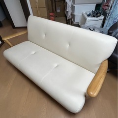 【美品】カリモク限定店ブランド Direttore 2人掛けソファ 北欧風 アイボリーの画像