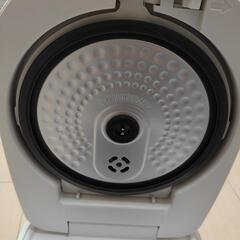 炊飯器の画像