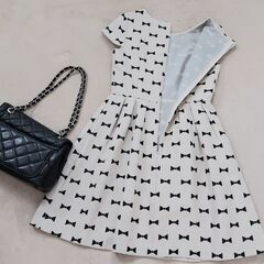 リボン柄のお嬢様エレガントワンピースの画像