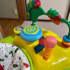 はらぺこあおむし歩行器の画像