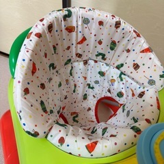 はらぺこあおむし歩行器の画像