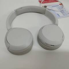 SONY WH-CH520 ワイヤレスヘッドホン/ホワイトの画像