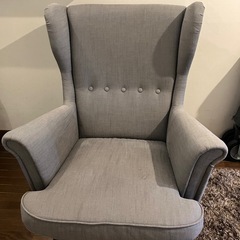 IKEA 一人掛けソファ　ストランドモン　の画像